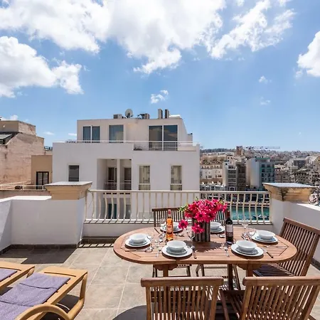 Seaspray 3 Bedroom Penthouse, With Large Terrace And Bbq Διαμέρισμα *