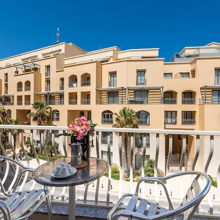 Seaspray 3 Bedroom Penthouse, With Large Terrace And Bbq Διαμέρισμα Saint Julian's