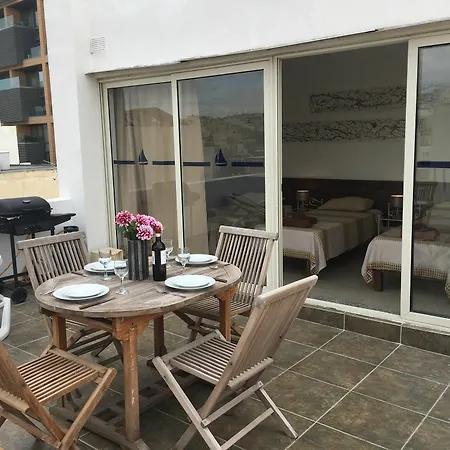 Seaspray 3 Bedroom Penthouse, With Large Terrace And Bbq *