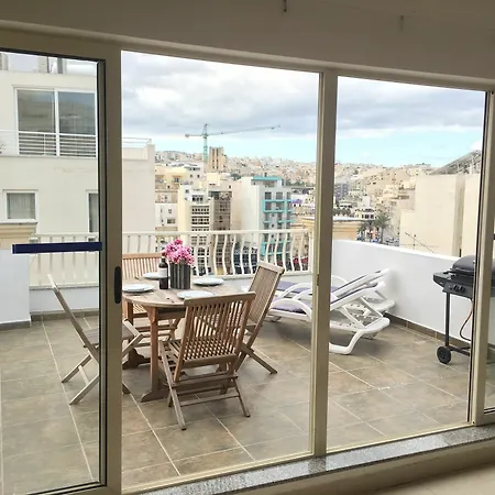 Seaspray 3 Bedroom Penthouse, With Large Terrace And Bbq Apartmán *