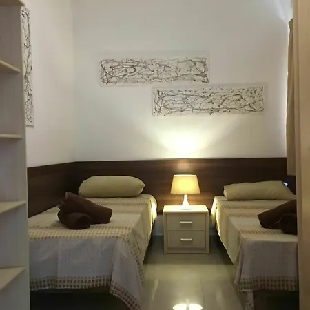 Apartment Seaspray 3 Bedroom Penthouse, With Large Terrace And Bbq San Ġiljan